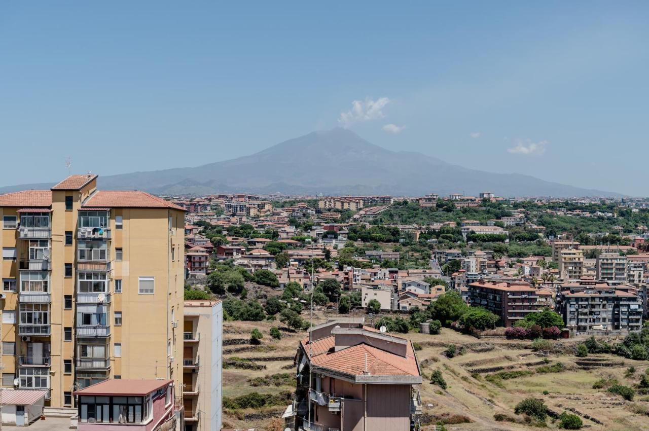 Ferienwohnung Etna View Superior Flat With Terrace And Jacuzzi CTA Exterior foto